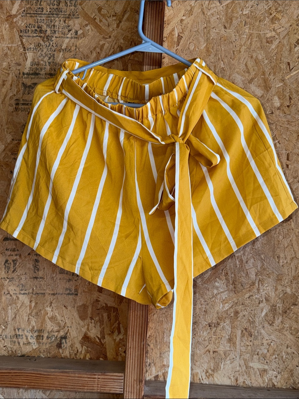 SHEIN Women's Mustard Yellow Striped Tie-Waist Shorts